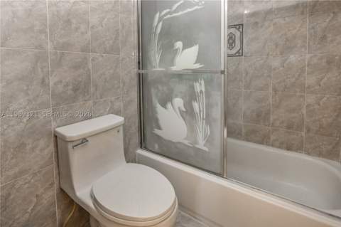2821 N Miami Beach Blvd 2K, North Miami Beach FL - photo 24 of 40