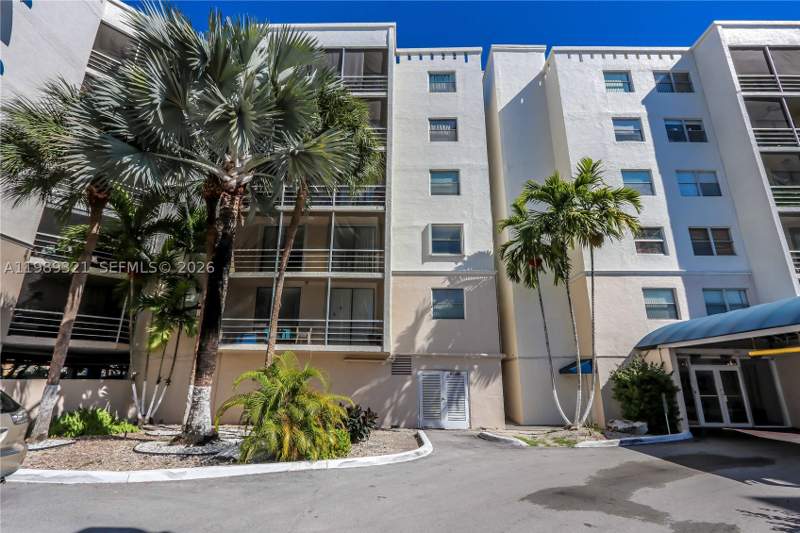 2 bedroom Condominium at 2821 N Miami Beach Blvd 2K, Carlton Bay Condo, North Miami Beach — photo 5
