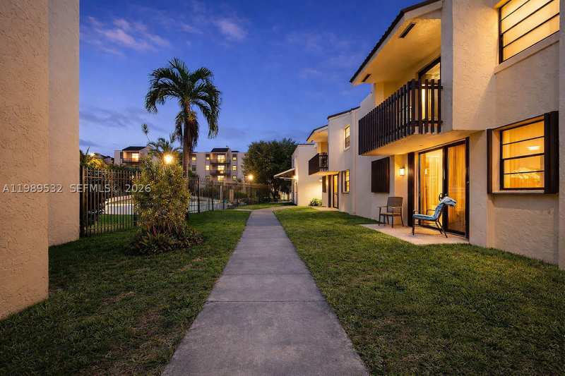 2 bedroom Condominium at 3581 SW 117th Ave 5-308, Westbird Village Condo, Miami — photo 1