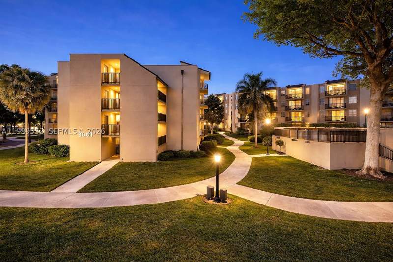2 bedroom Condominium at 3581 SW 117th Ave 5-308, Westbird Village Condo, Miami — photo 5