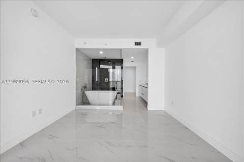 700 NE 24 2606, Miami FL - photo 13 of 73