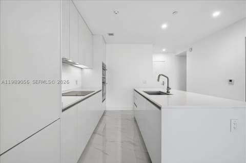 700 NE 24 2606, Miami FL - photo 9 of 73