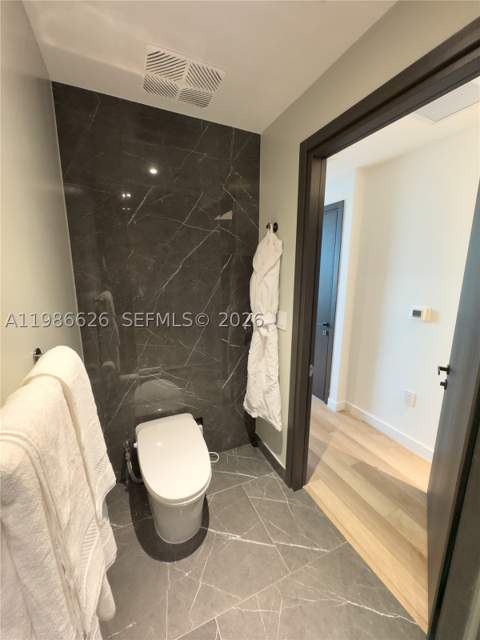 20 NE 11th St 3006A, Miami FL - photo 10 of 17