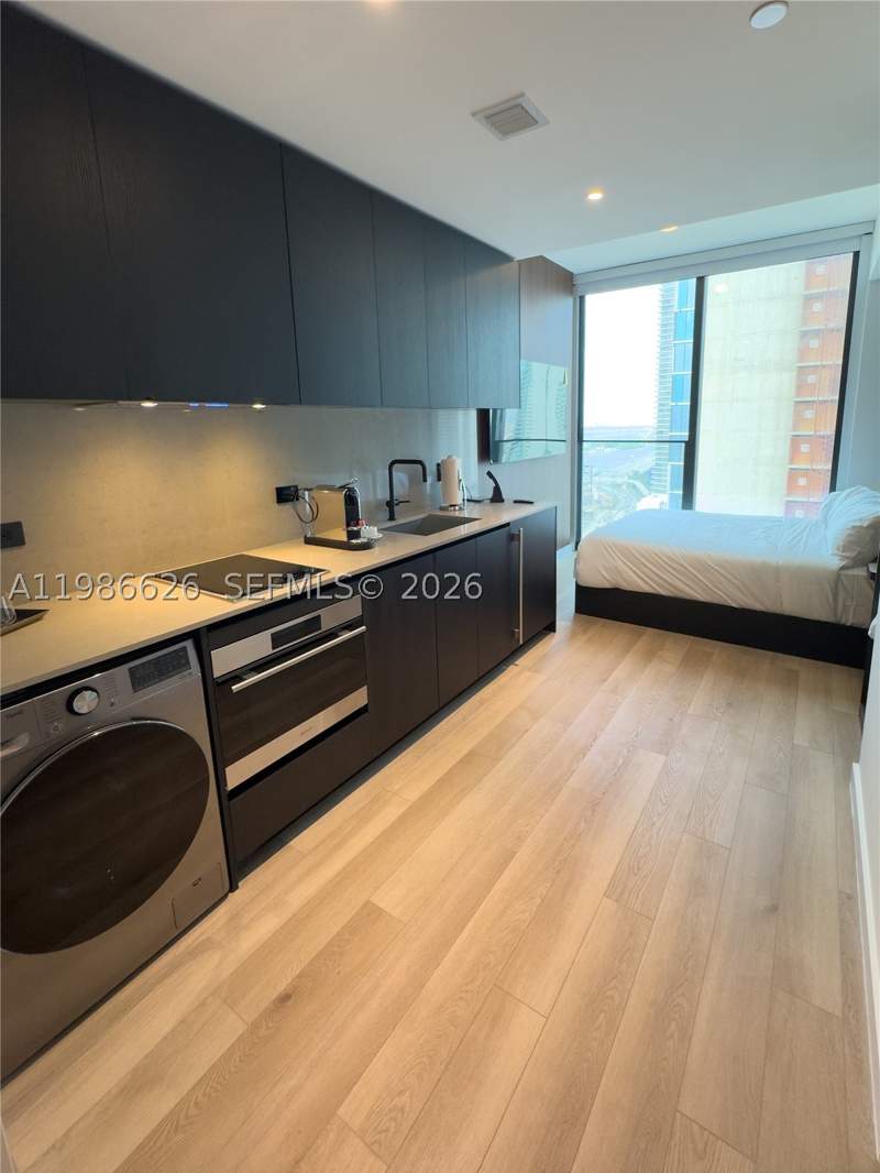 0 bedroom Condominium at 20 NE 11th St 3006A, E11Even, Miami — photo 5