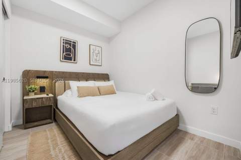 580 72nd St 613, Miami Beach FL - photo 15 of 32