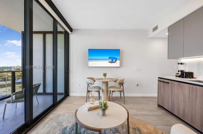1 bedroom Condominium at 580 72nd St 613, 580 72nd Street Condo, Miami Beach — photo 3