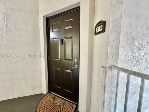 11403 NW 89th St 219, Doral FL - photo 7 of 42