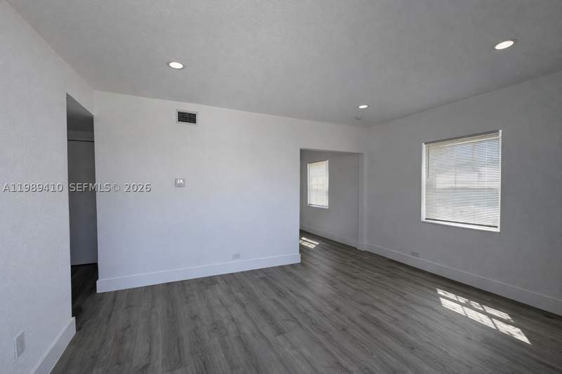 2 bedroom SingleFamilyResidence at 2450 NW 157th St Rd, Bunche Park, Miami Gardens — photo 5