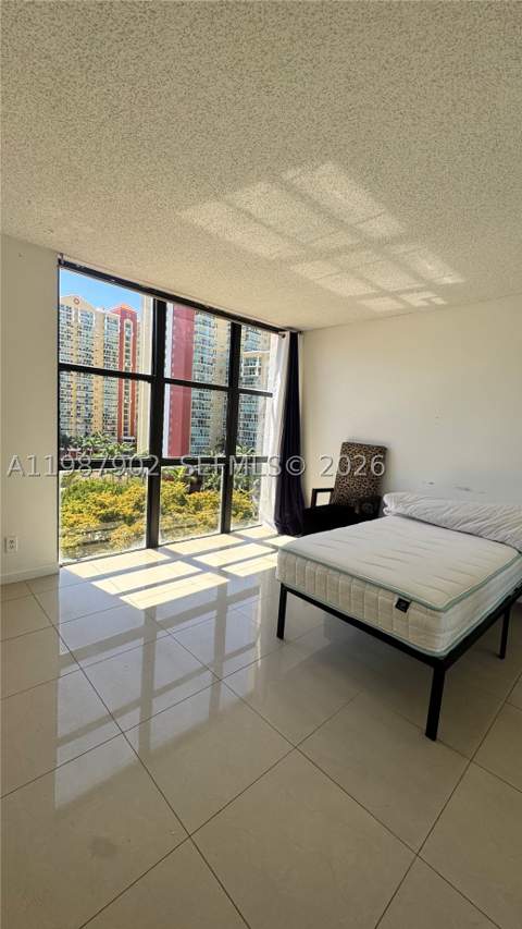 17021 N Bay Rd 1015, Sunny Isles Beach FL - photo 18 of 46