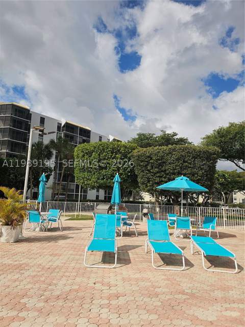 20400 W Country Club Dr 601, Aventura FL - photo 13 of 26