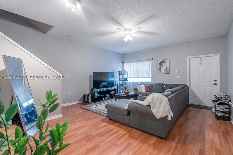 2 bedroom Condominium at 2203 SE 23rd Ter 2203, Towngate Condo Eleven, Homestead — photo 4