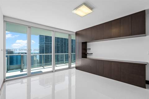 200 Biscayne Boulevard Way 3707, Miami FL - photo 17 of 42