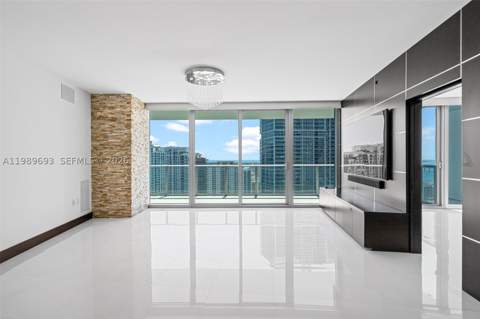 200 Biscayne Boulevard Way 3707, Miami FL - photo 7 of 42