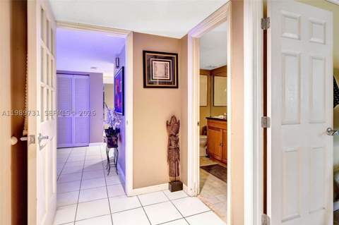 337 Ives Dairy Rd 12, Miami FL - photo 23 of 43