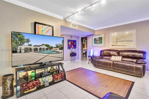 337 Ives Dairy Rd 12, Miami FL - photo 8 of 43