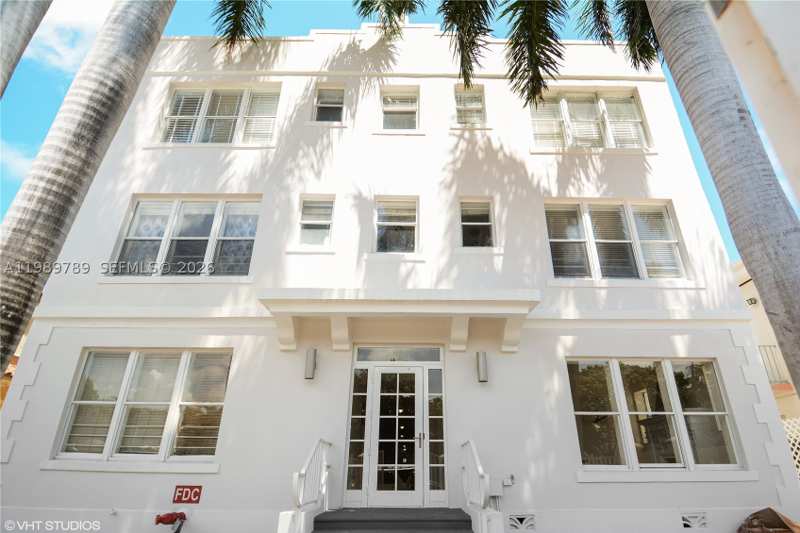 2 bedroom Condominium at 1027 Pennsylvania Ave 203, Penn Plaza Condo, Miami Beach — photo 1