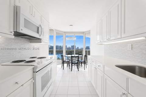3598 Yacht Club Dr 1204, Aventura FL - photo 15 of 19