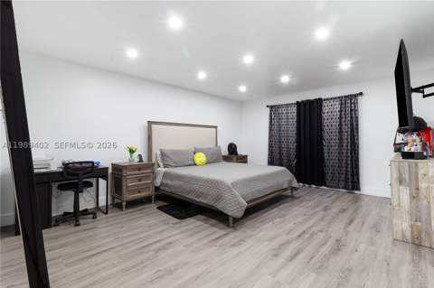 14052 SW 167th Ter, Miami FL - photo 17 of 33