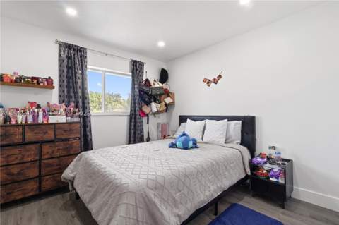 14052 SW 167th Ter, Miami FL - photo 23 of 33