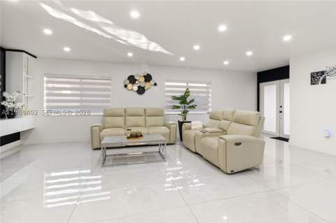 14052 SW 167th Ter, Miami FL - photo 7 of 33