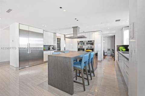 3535 Hiawatha Ave 502, Miami FL - photo 10 of 45