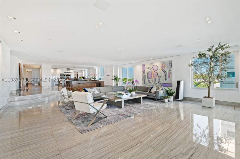 4 bedroom Condominium at 3535 Hiawatha Ave 502, Residences At Vizcaya Con, Miami — photo 4