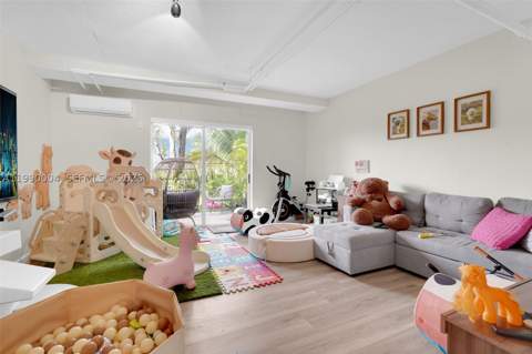 738 NE 90th St 207, Miami FL - photo 20 of 31