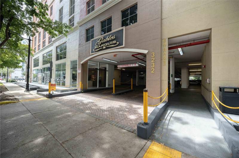 2 bedroom Condominium at 3232 SW Coral Way 1504, Gables Marquis Condo, Miami — photo 2
