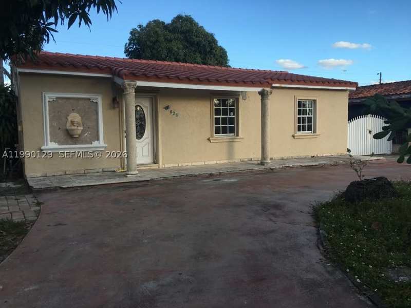 4 bedroom SingleFamilyResidence at 625 E 8th Ct, Sun-Tan Vill Sec 5, Hialeah — photo 1