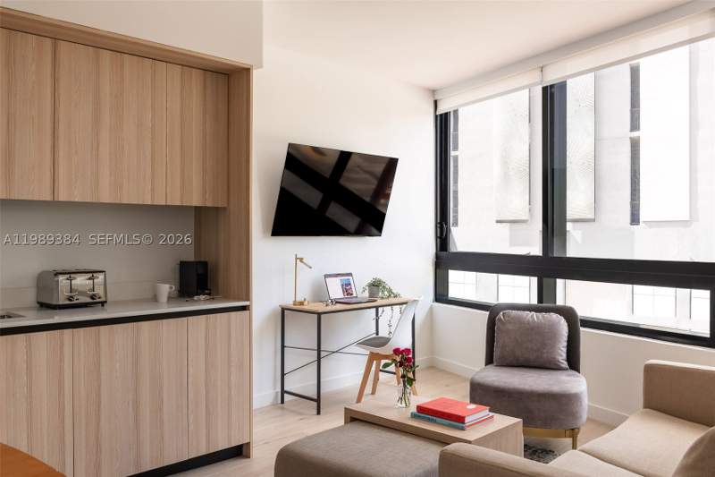 1 bedroom Condominium at 225 N Miami Ave 202, District 225, Miami — photo 3