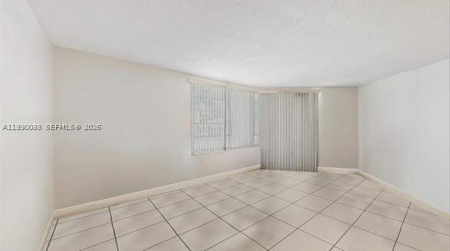 2 bedroom Condominium at 1401 NE 191st St D117, Rolling Green Condo D, Miami — photo 3