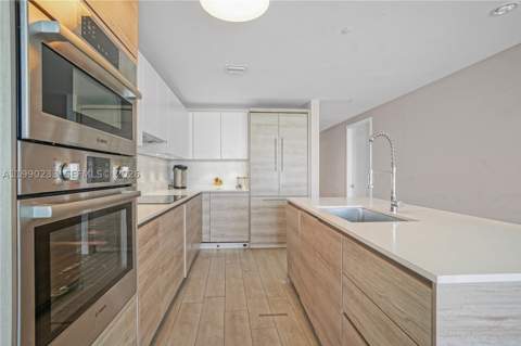 10201 E Bay Harbour 601, Bay Harbor Islands FL - photo 17 of 52