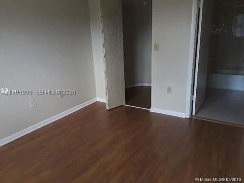 7235 NW 179th St 103, Hialeah FL - photo 6 of 8