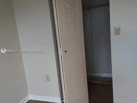 7235 NW 179th St 103, Hialeah FL - photo 7 of 8