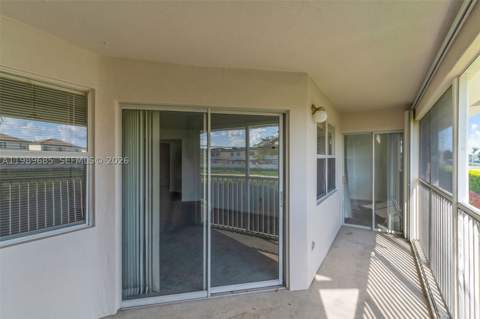 2274 SE 27th Dr 205-F, Homestead FL - photo 15 of 27