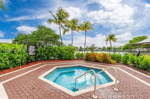 2274 SE 27th Dr 205-F, Homestead FL - photo 18 of 27