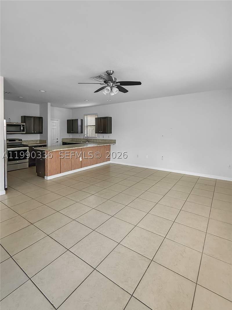 5 bedroom SingleFamilyResidence at 709 SE 35th Ave, Baywinds At Cozumel, Homestead — photo 5