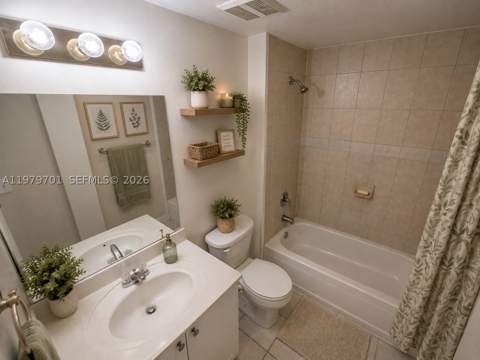 11040 SW 196th St 203, Cutler Bay FL - photo 6 of 28