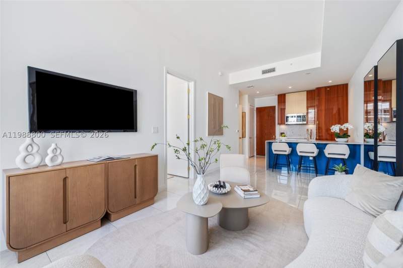 1 bedroom Condominium at 2655 S Bayshore Dr 1608, 2655 South Bayshore Drive, Miami — photo 5