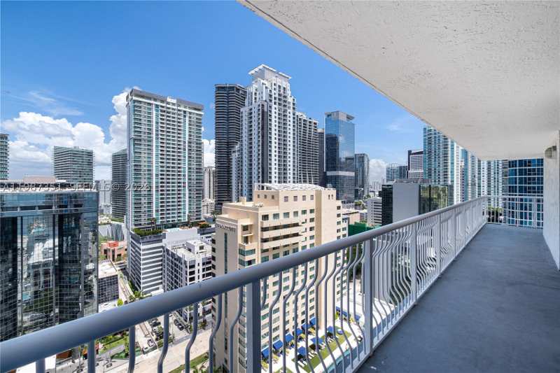 3 bedroom Condominium at 1200 Brickell Bay Dr 2824, The Club At Brickell Bay, Miami — photo 1