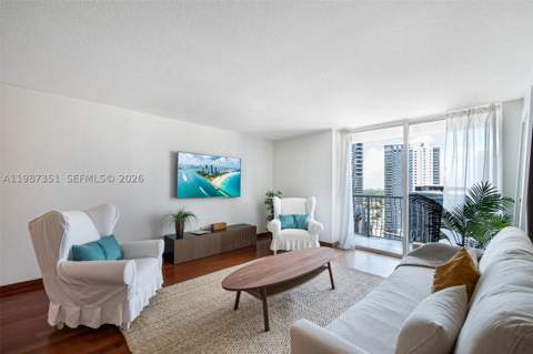 1200 Brickell Bay Dr 2824, Miami FL - photo 14 of 38