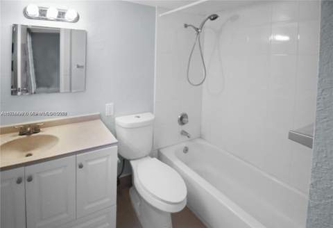 17021 N Bay Road 105, Sunny Isles Beach FL - photo 7 of 16
