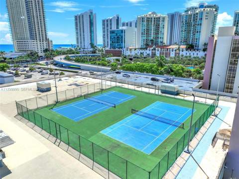 17021 N Bay Road 105, Sunny Isles Beach FL - photo 8 of 16