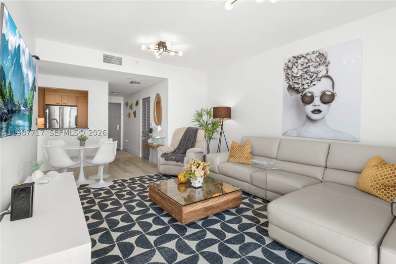 1 bedroom Condominium at 225 Collins Ave 5J, Ocean Place Condo, Miami Beach — photo 3