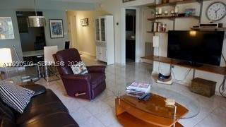 201 178th Dr 423, Sunny Isles Beach FL - photo 17 of 30