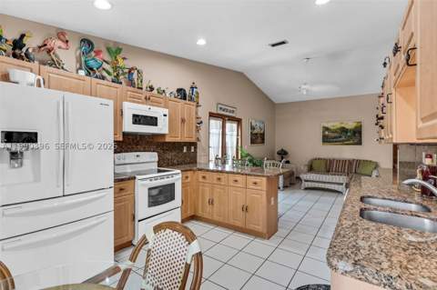 15012 SW 45th Ln, Miami FL - photo 13 of 43