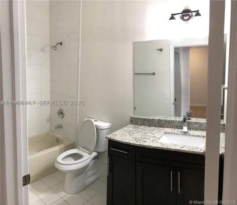 17720 NW 73rd Ave 105, Hialeah FL - photo 12 of 31