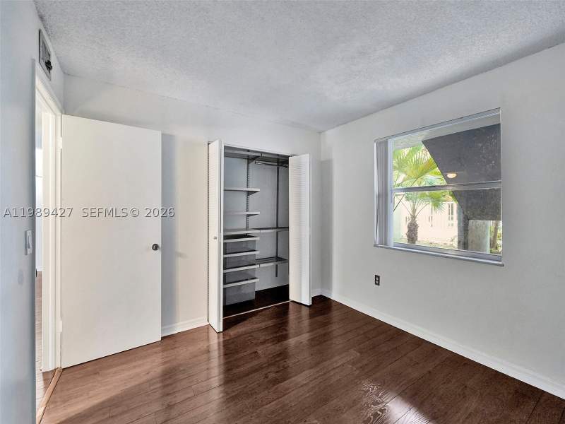2 bedroom Condominium at 4600 SW 67th Ave 155, Sunwood Condo, Miami — photo 5