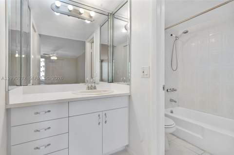 250 180th Dr 456, Sunny Isles Beach FL - photo 13 of 18