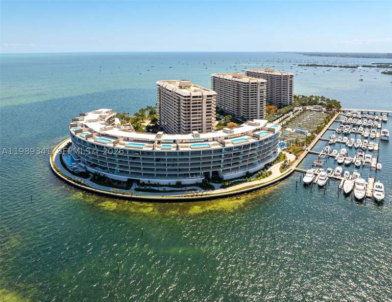 4 bedroom Condominium at 5 Grove Isle Dr Phs01, Vita at Grove Isle, Coconut Grove — photo 4
